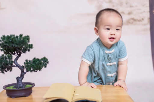 邹城宝宝爱吐奶是什么原因